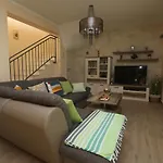 Susann * شيبينيك