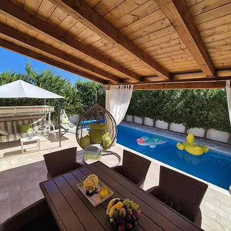 Susann * 希贝尼克