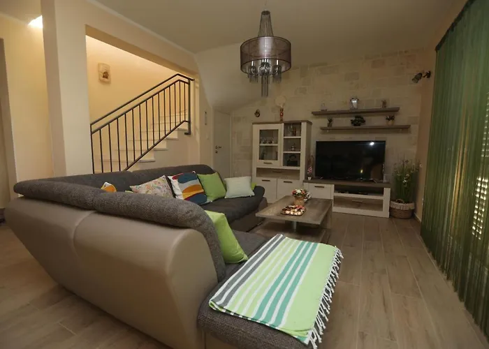 Susann * 希贝尼克